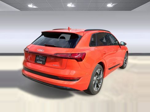 Used 2021 Audi e-tron Premium w/ Convenience Plus Package image 9