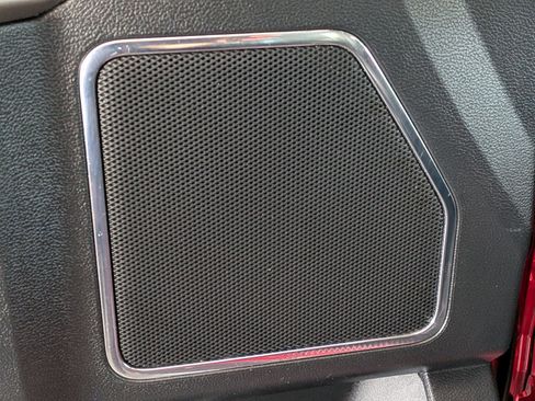 Used 2019 Ford F150 Lariat w/ Equipment Group 502A Luxury image 10