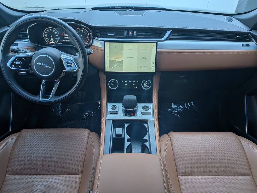 Certified 2026 Jaguar F-PACE R-Dynamic S AWD/4WD image 16