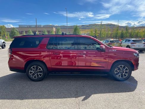 Used 2022 Chevrolet Suburban Z71 w/ Z71 Off-Road Package image 6