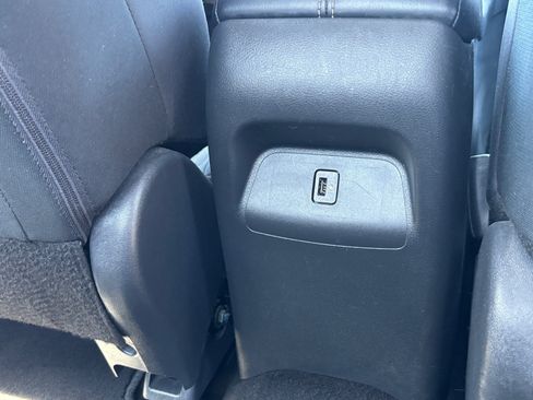 Used 2024 Nissan Sentra SV FWD image 30