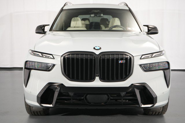 Used 2024 BMW X7 M60i w/ Executive Package AWD/4WD image 5