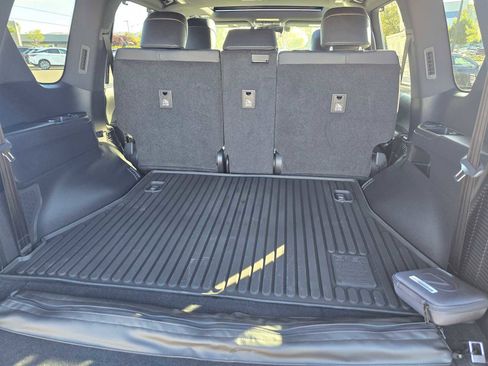 New 2025 Lexus LX 600 4WD w/ Premium Package image 17