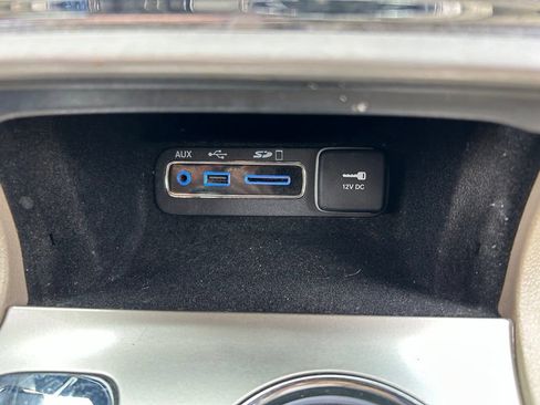 Used 2017 Jeep Grand Cherokee Overland w/ Jeep Active Safety Group AWD/4WD image 36