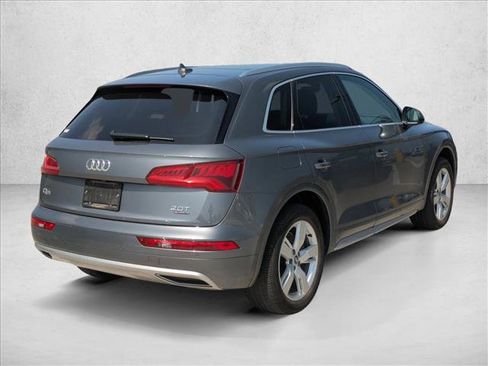 Used 2018 Audi Q5 2.0T Premium Plus w/ Premium Plus Package AWD/4WD image 5
