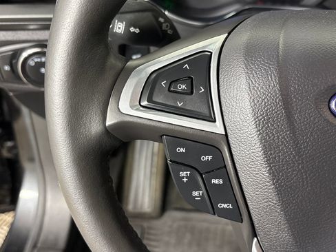 Used 2014 Ford Fusion Energi Titanium w/ Driver Assist Package FWD image 17