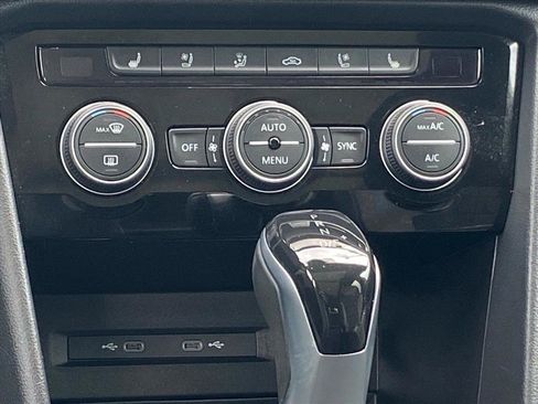 Certified 2023 Volkswagen Taos SEL AWD/4WD image 10