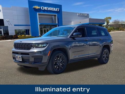 Used 2024 Jeep Grand Cherokee L Laredo AWD/4WD image 34