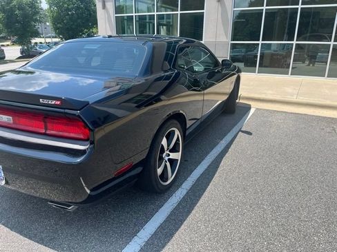 Used 2012 Dodge Challenger SRT8 w/ Premium Sound Group RWD image 5