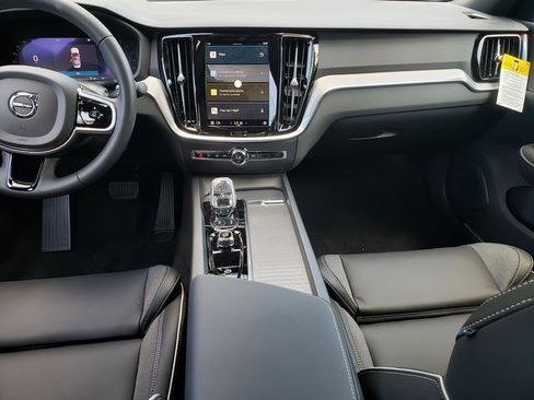 New 2024 Volvo S60 B5 Plus image 8