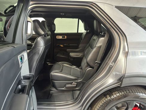 Used 2024 Ford Explorer ST w/ Technology Package image 11