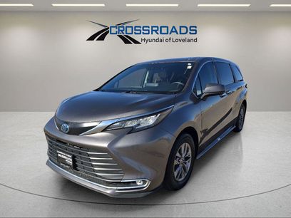 Used 2022 Toyota Sienna XLE