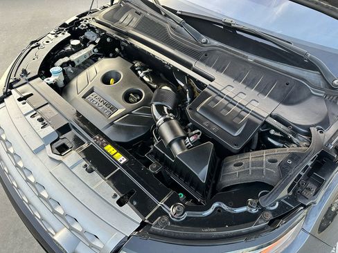 Used 2014 Land Rover Range Rover Evoque Pure image 52