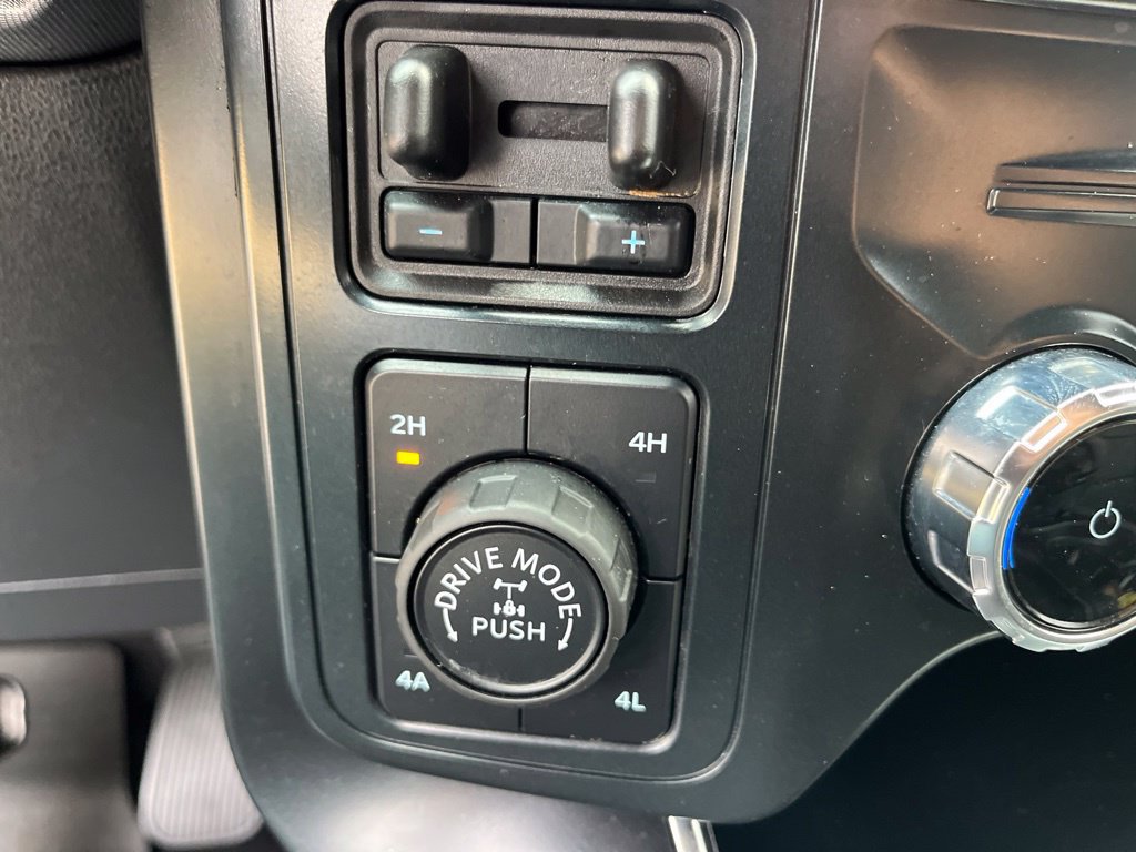 Used 2025 Ford F150 Raptor AWD/4WD image 27