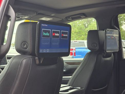 Certified 2024 Chevrolet Tahoe High Country w/ Premium Package 2 image 23