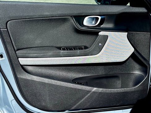 Used 2024 Polestar Polestar 2 image 13