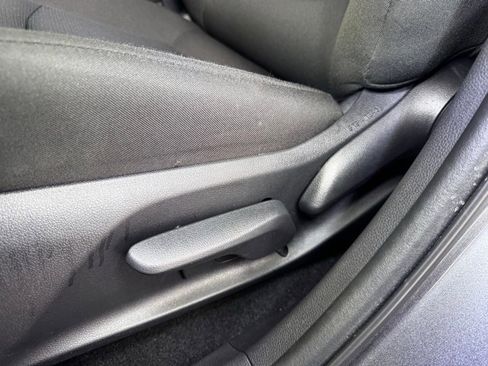 Certified 2025 Toyota RAV4 LE image 25