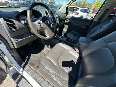 Used 2013 Nissan Xterra PRO-4X w/ Pro-4x Leather Pkg image 14