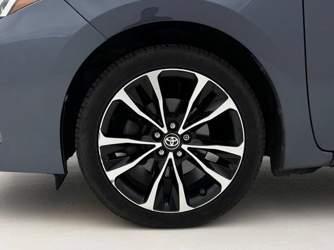 Used 2019 Toyota Corolla SE FWD image 23