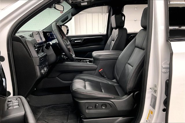 Used 2025 Chevrolet Tahoe RST w/ Comfort Package AWD/4WD image 25