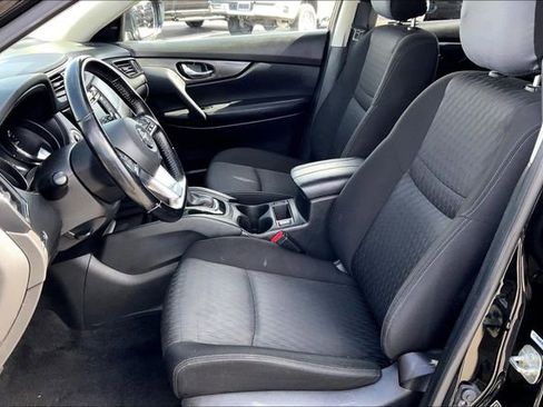 Used 2020 Nissan Rogue SV image 27