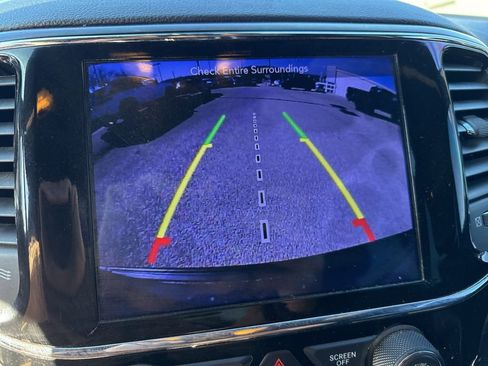 Used 2019 Jeep Grand Cherokee Altitude image 14