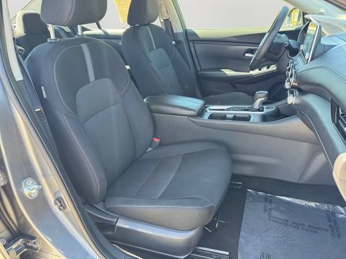 Used 2022 Nissan Sentra SV w/ All-Weather Package FWD image 6