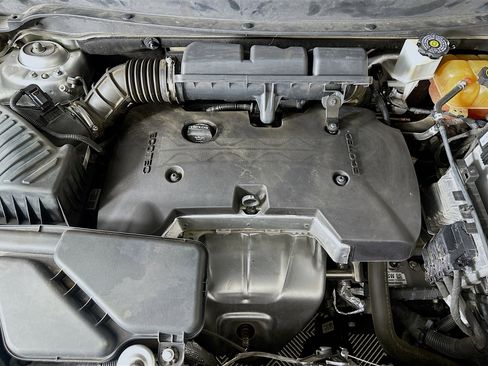 Used 2019 Buick Envision Essence FWD image 35