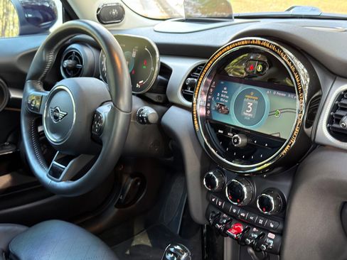 Used 2024 MINI Cooper S image 12