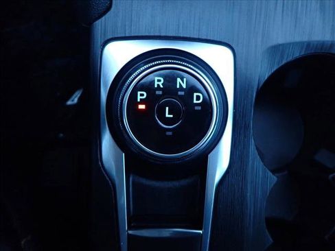 Used 2024 Ford Escape ST-Line image 25