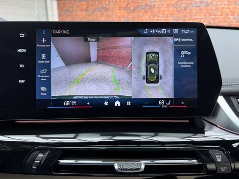 Used 2025 BMW X1 xDrive28i w/ Premium Package image 21