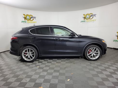 Used 2019 Alfa Romeo Stelvio Ti Lusso w/ Quick Order Package 22X Lusso image 4