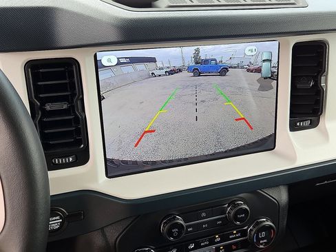 Used 2025 Ford Bronco Heritage Edition AWD/4WD image 19