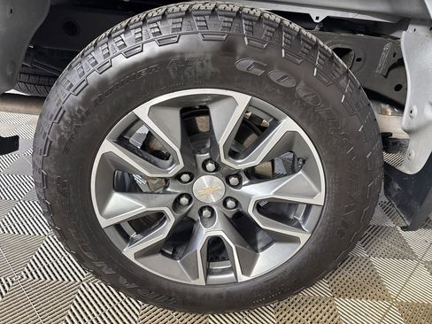 Used 2024 Chevrolet Silverado 1500 LT w/ All Star Edition Plus image 33