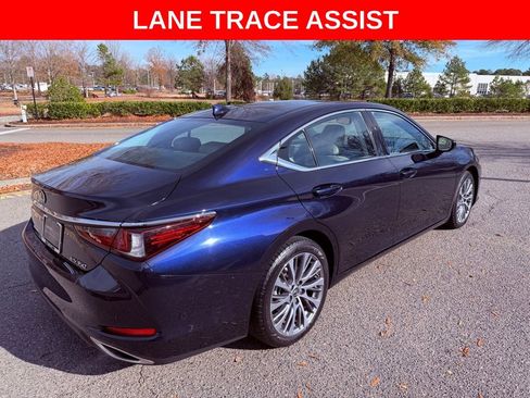 Certified 2021 Lexus ES 350 w/ Premium Package image 7