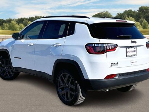 New 2026 Jeep Compass Latitude image 3
