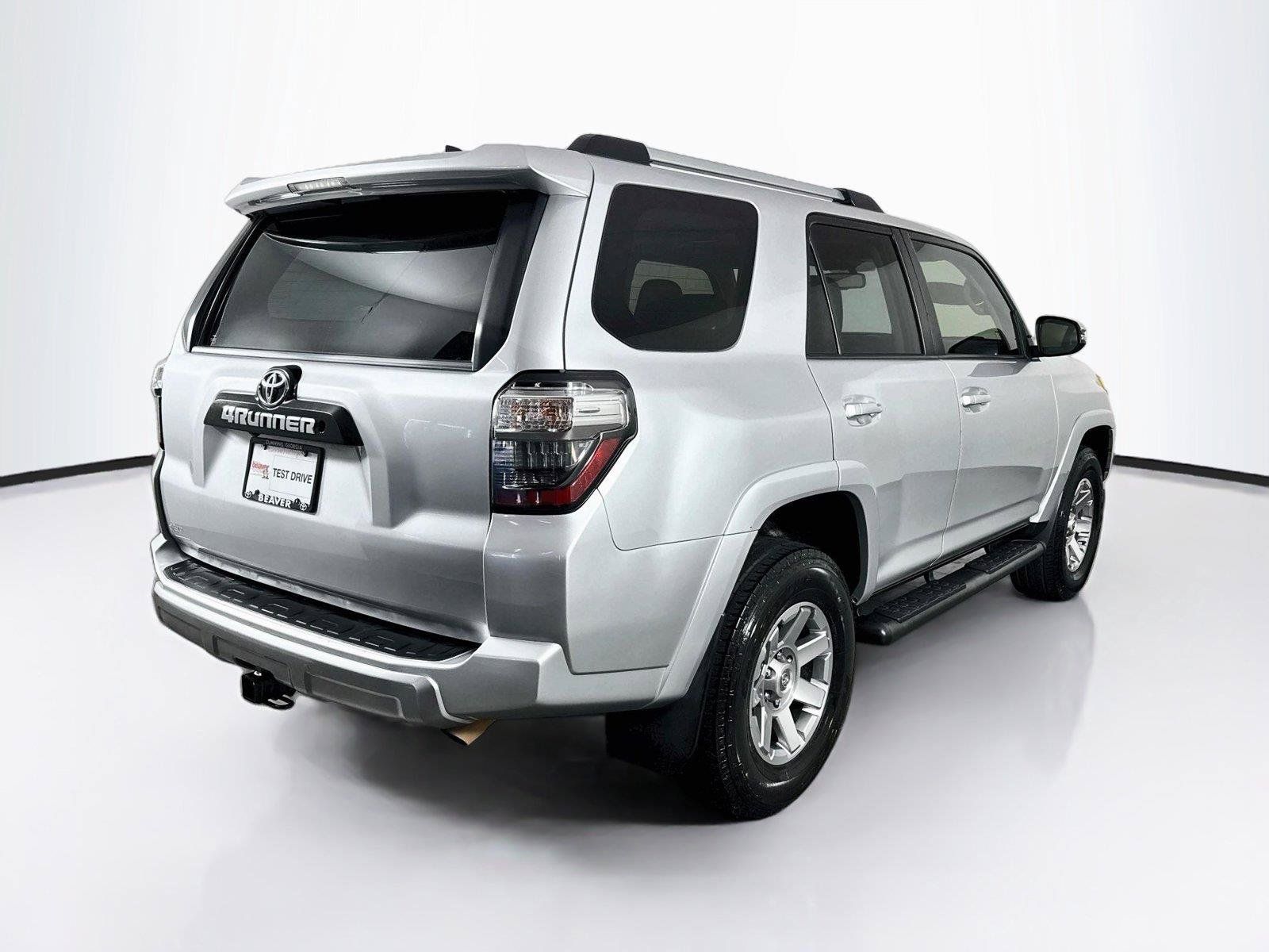 Used 2016 Toyota 4Runner Trail AWD/4WD image 2