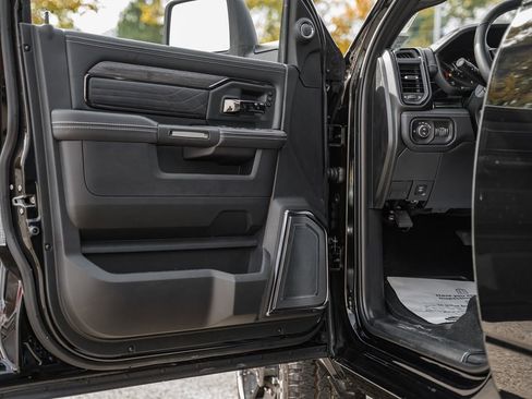 New 2026 RAM 2500 Limited image 42