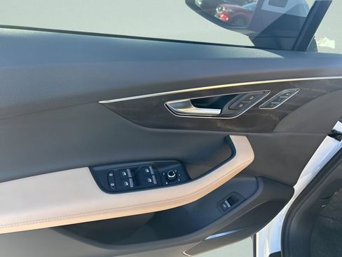 Used 2025 Audi Q7 2.0T Premium Plus w/ Premium Plus Package image 19