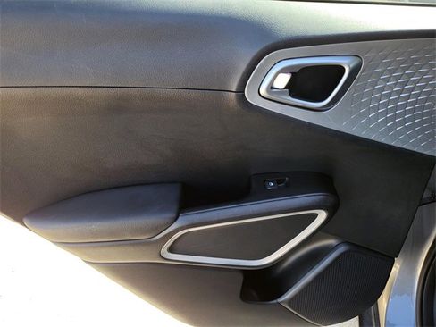 Used 2024 Kia Soul LX w/ Option Group 015 image 10