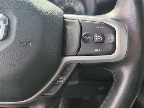 Used 2022 RAM 1500 Big Horn AWD/4WD image 9