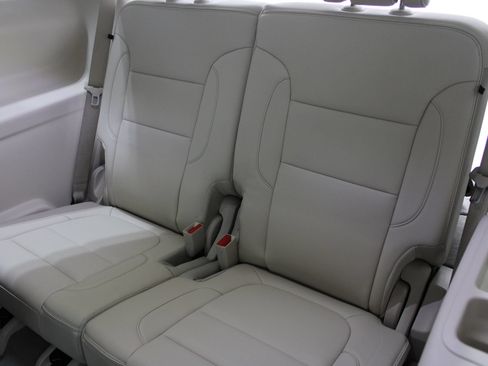 Used 2023 GMC Acadia Denali AWD/4WD image 20