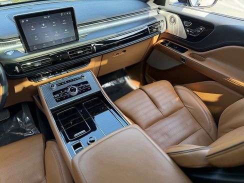 Used 2023 Lincoln Aviator Black Label image 42