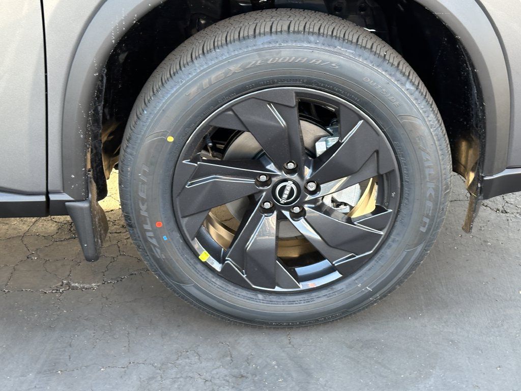 New 2026 Nissan Rogue SV FWD image 13