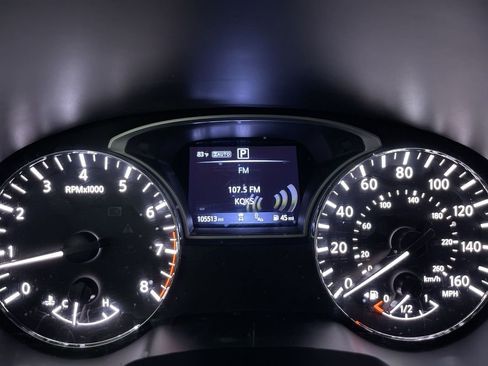 Used 2020 Nissan Pathfinder SL image 19