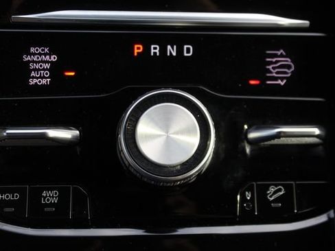 Used 2023 Jeep Grand Cherokee L Summit AWD/4WD image 22