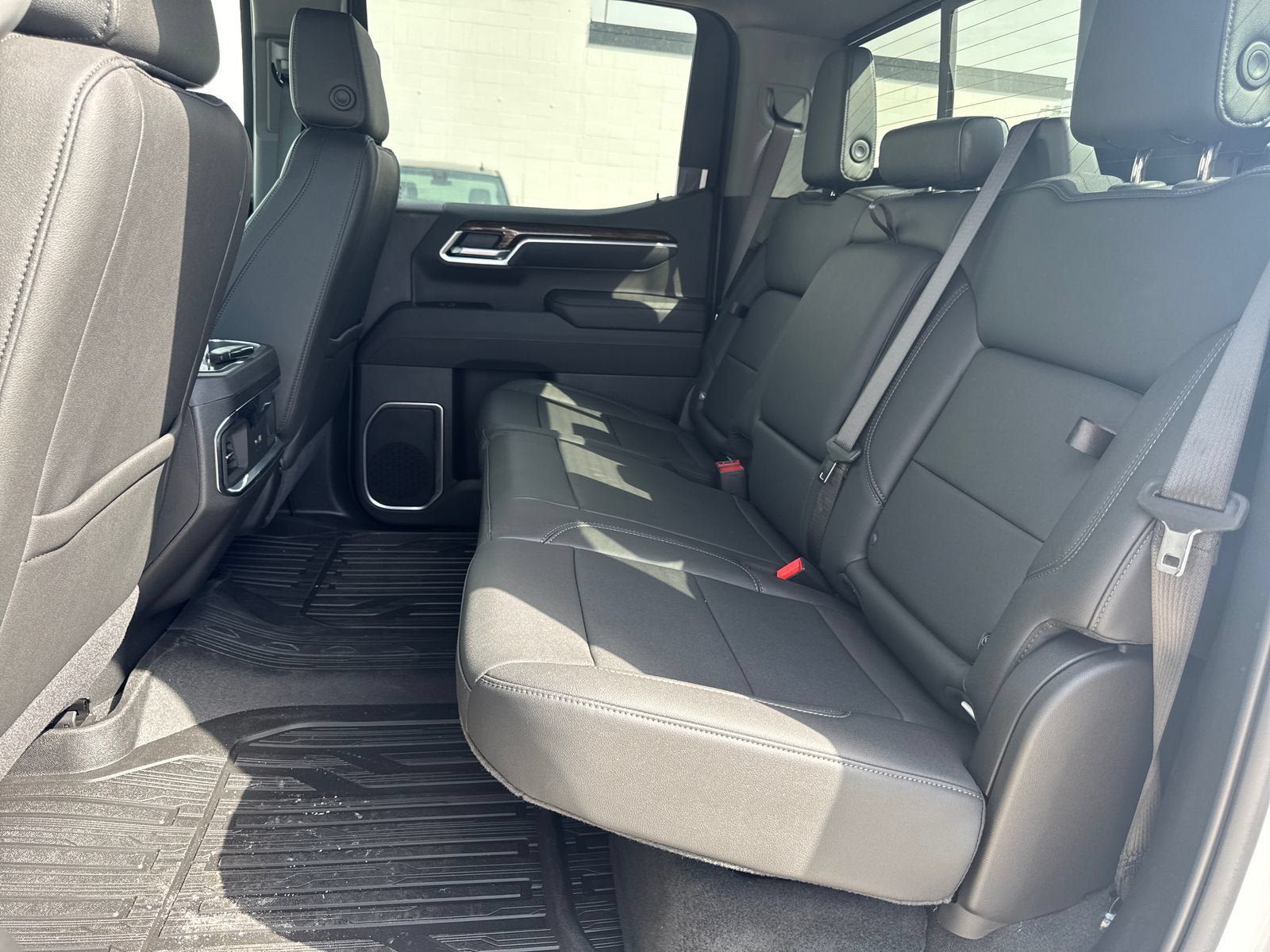 New 2026 GMC Sierra 1500 Elevation w/ Elevation Premium Package AWD/4WD image 27