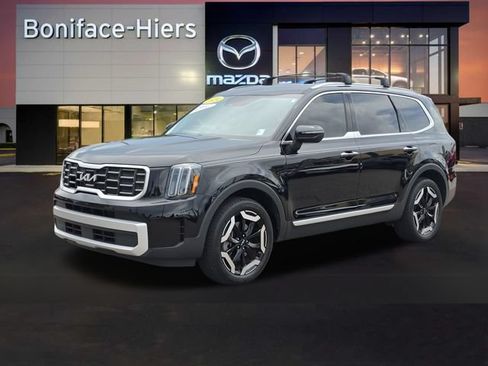 Used 2024 Kia Telluride S FWD image 2