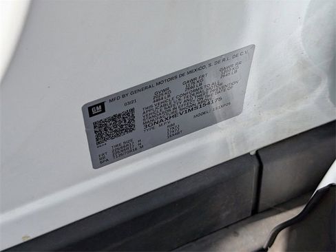 Used 2021 Chevrolet Equinox LS image 19