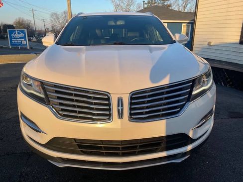 Used 2017 Lincoln MKC Premiere image 2
